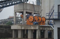 上海98-web生产的山碎牌破碎机的优势