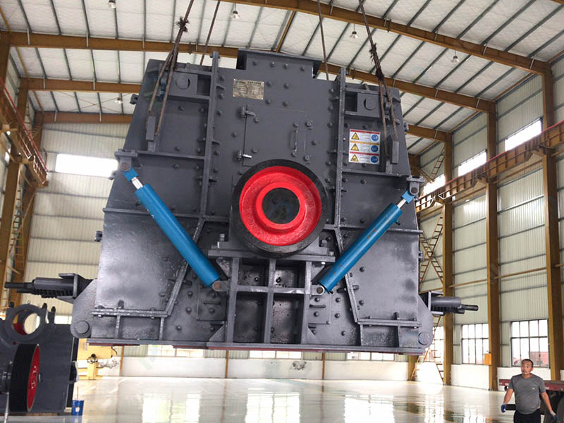 可逆锤式破碎机