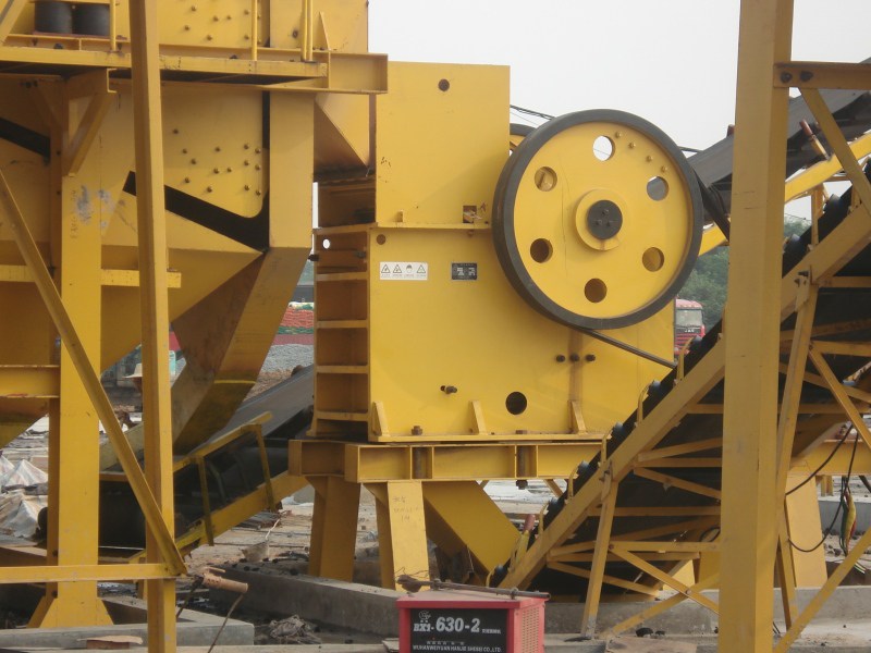 安全至上:颚式破碎机标准化操作规程详解与最佳实践